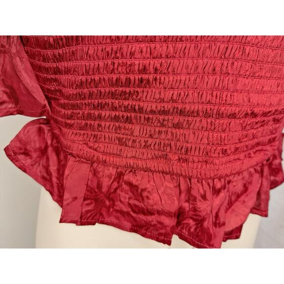 Band of the Free Women's Size Small Lea Rhubarb Smocked Crop Top Red NWT - Picture 7 of 8